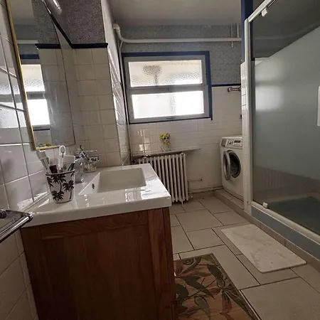 Apartment Au Coeur De Royan, Loggia - 6 Pers. - Fr-1-494-226 *
